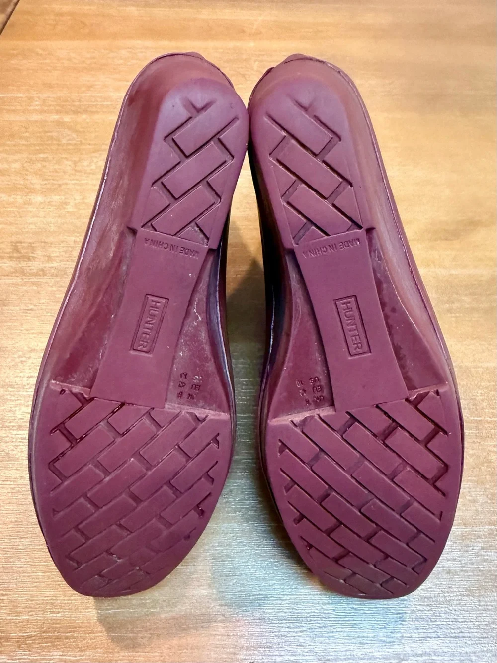 Hunter Women’s Wedge Short Rain Boot Burgundy Size 10